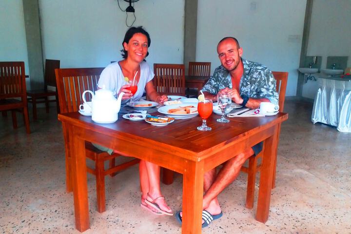 Breakfast/Coffee Service 24 of 65