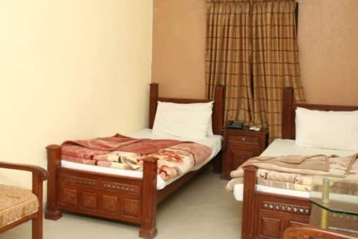 Room 15 of 22