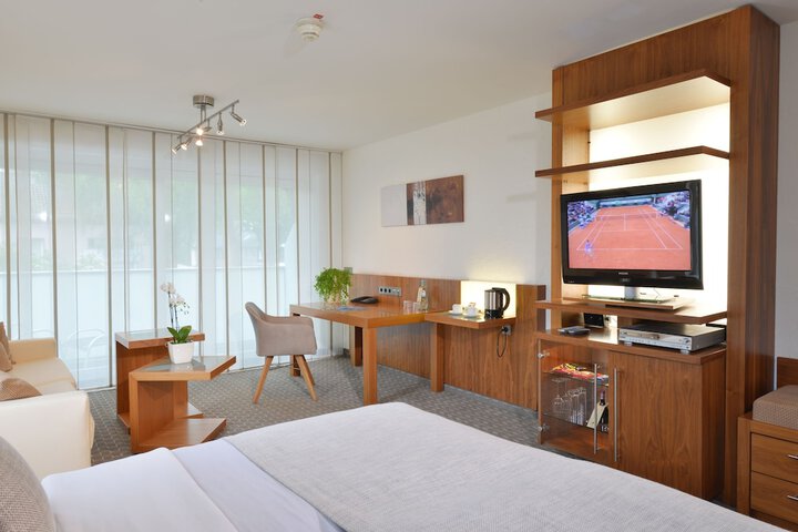 Room 12 of 63