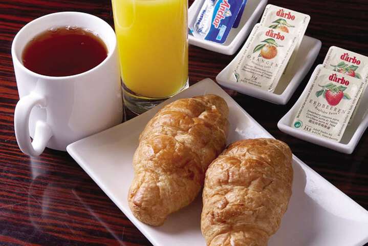Breakfast/Coffee Service 17 of 25