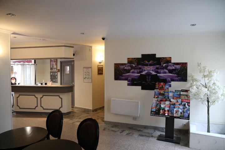Hotel Interior 4 of 33