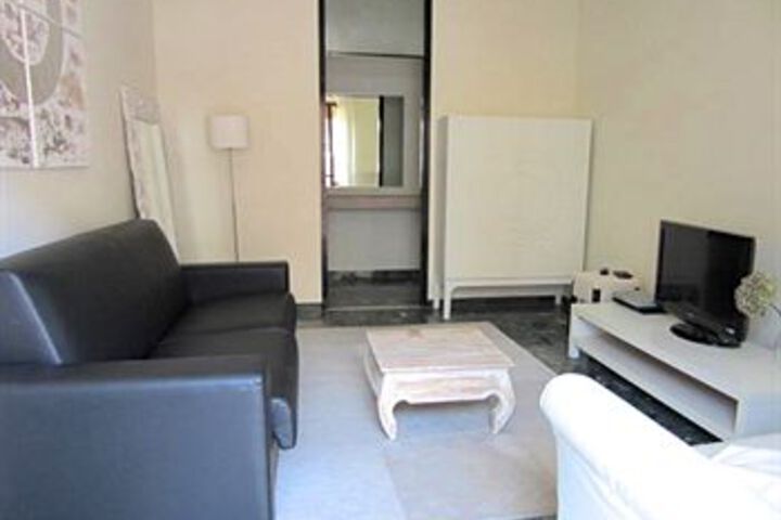 Room 12 of 14