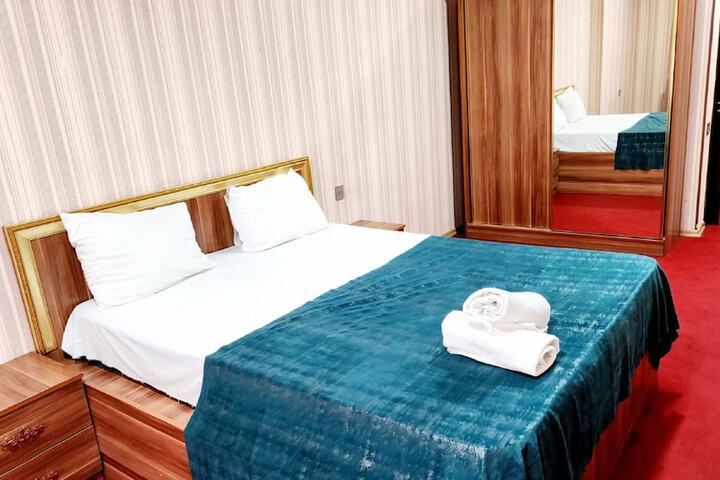 Room 26 of 105