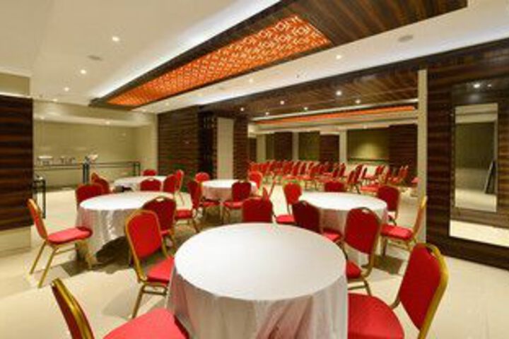 Ballroom/Hall 3 of 61