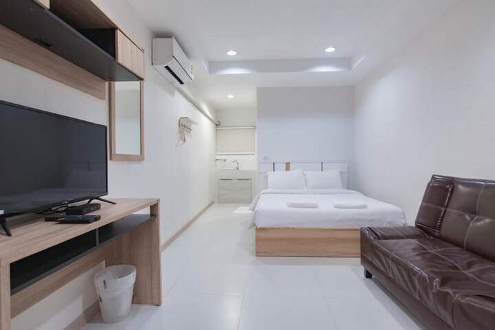 Room 8 of 45
