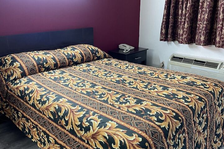 Room 2 of 13