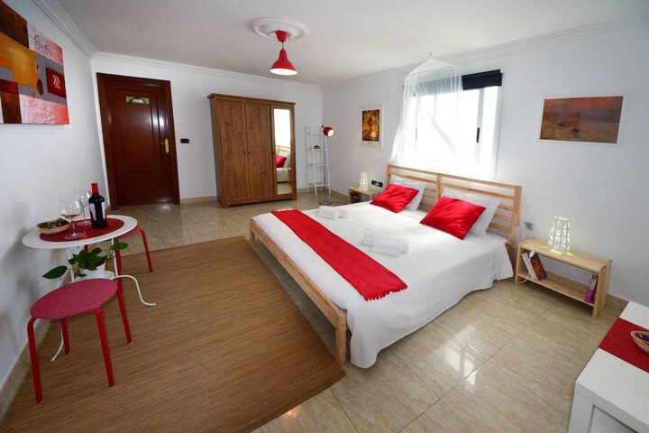 Room 7 of 23