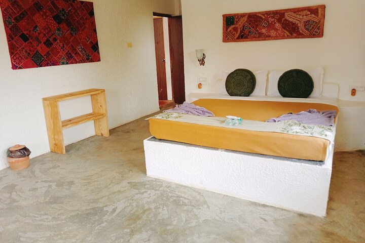 Room 14 of 49