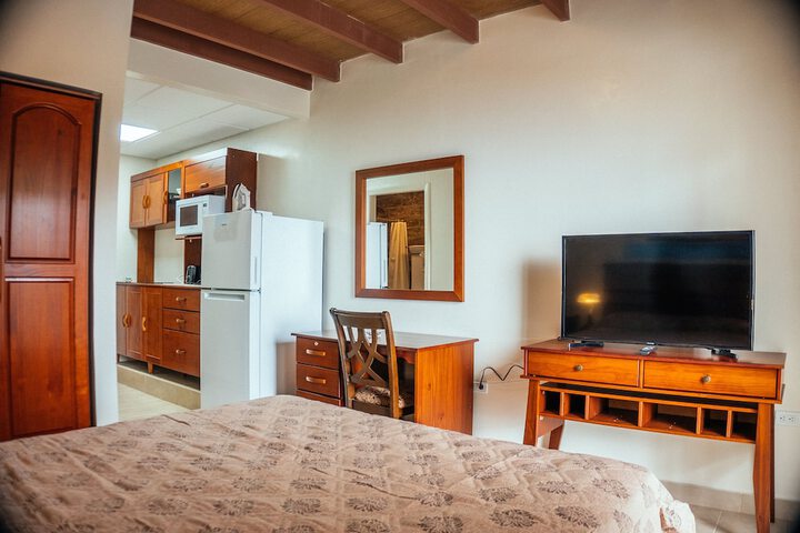 Room 8 of 43