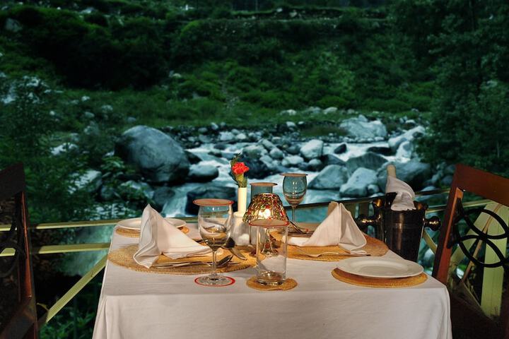 Dining 62 of 130
