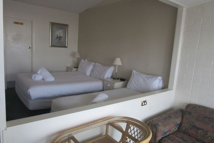 Room 7 of 89