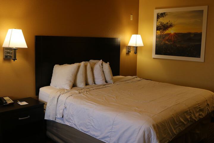 1 King Bed Mobility Accessible (7 of 20)
