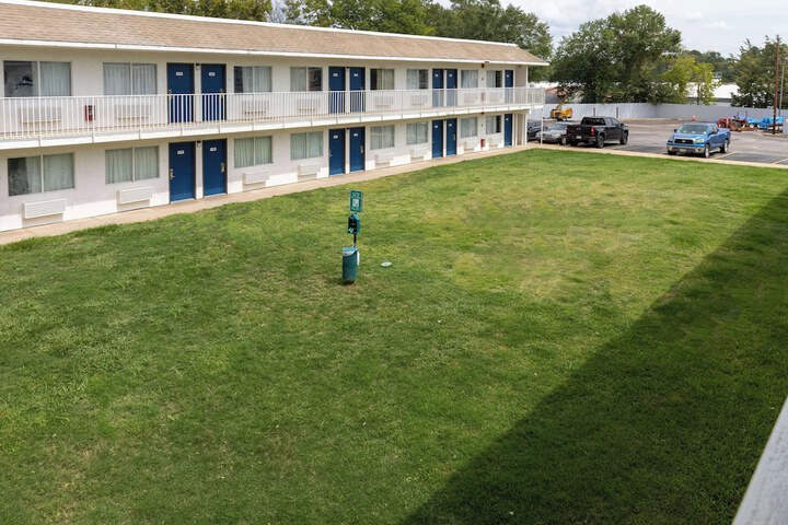 Hotel Entry