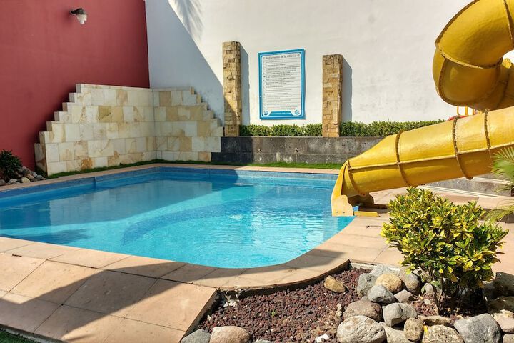 Pool 50 of 65