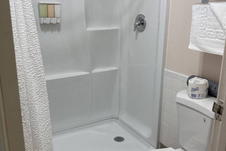Room 108 of 135