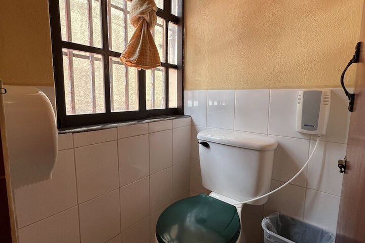 Room 52 of 71