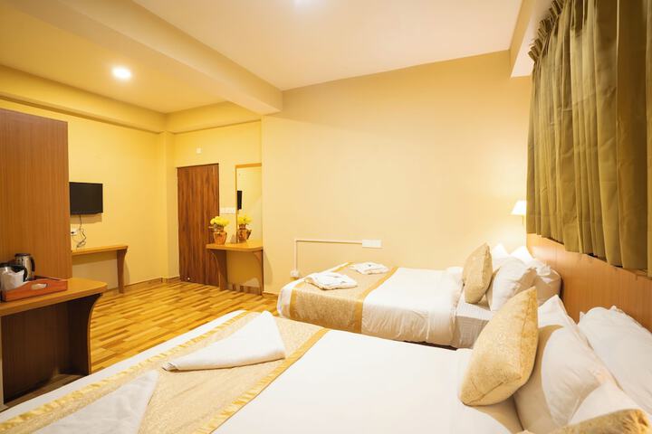 Room 9 of 24