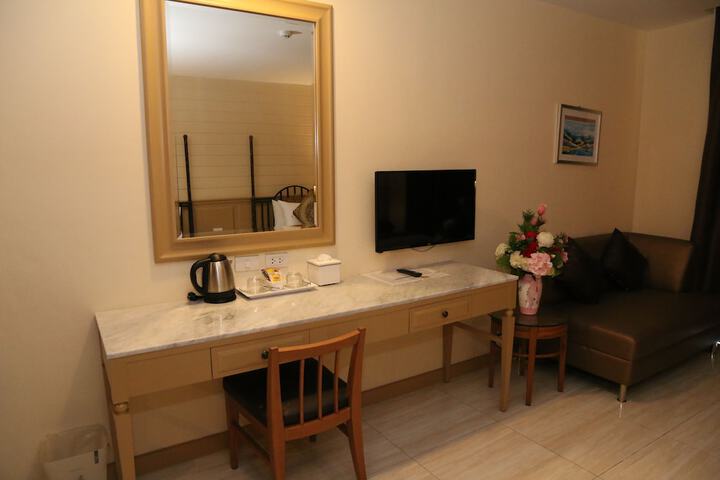 Room 38 of 113