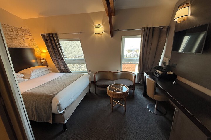 Room 36 of 72