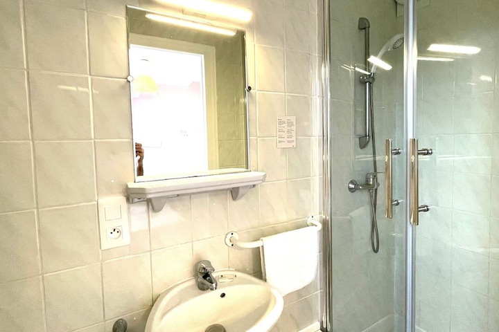 Room 44 of 55