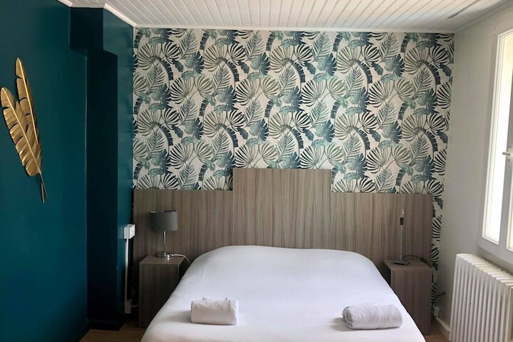 Room 13 of 41