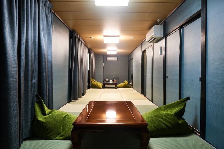 Room 21 of 83