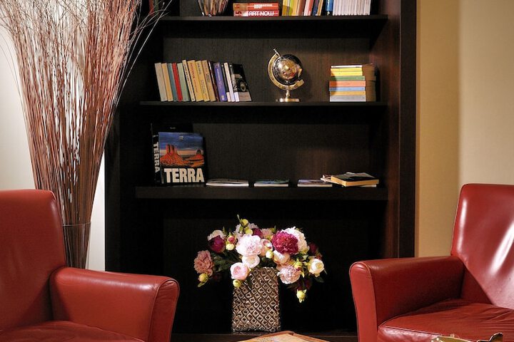 Guest Lobby