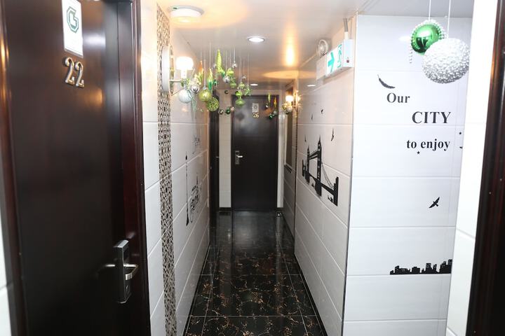 Entrance & Lobby