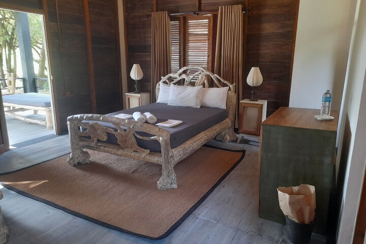 Room 13 of 73