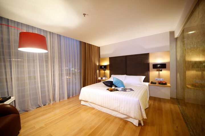 Room 21 of 55