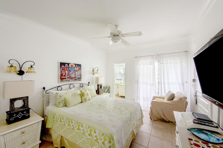 Room 5 of 152
