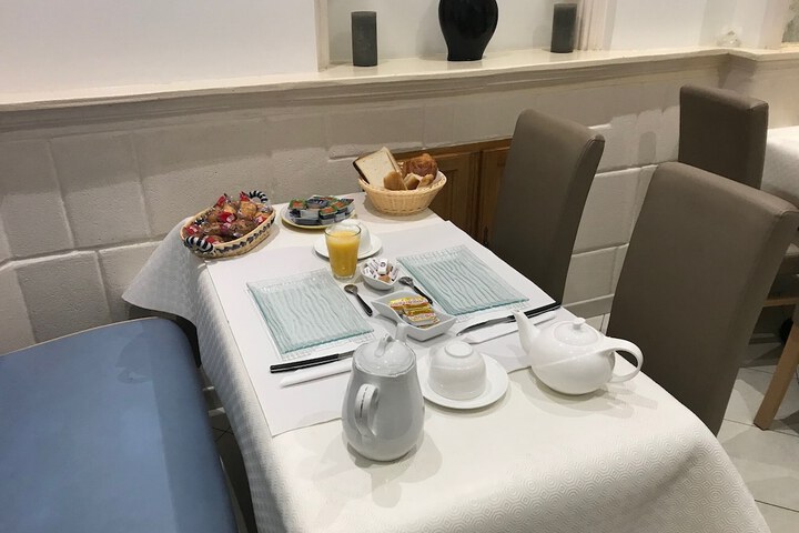 Breakfast/Coffee Service 48 of 50