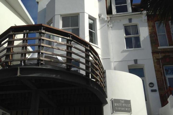 The White House Hotel