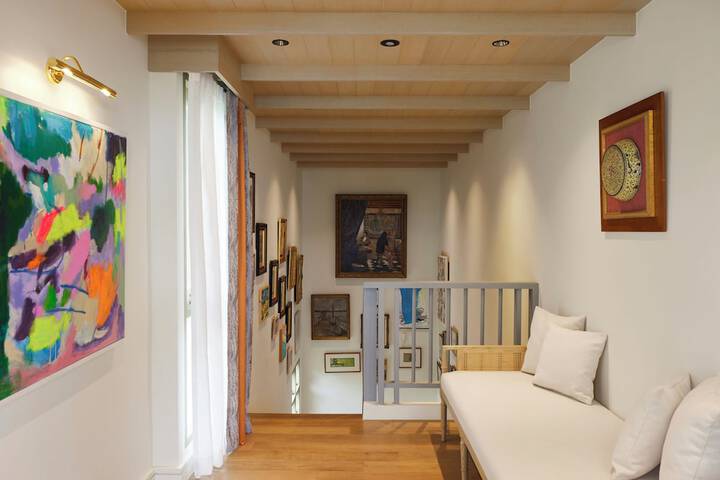 Room 47 of 164