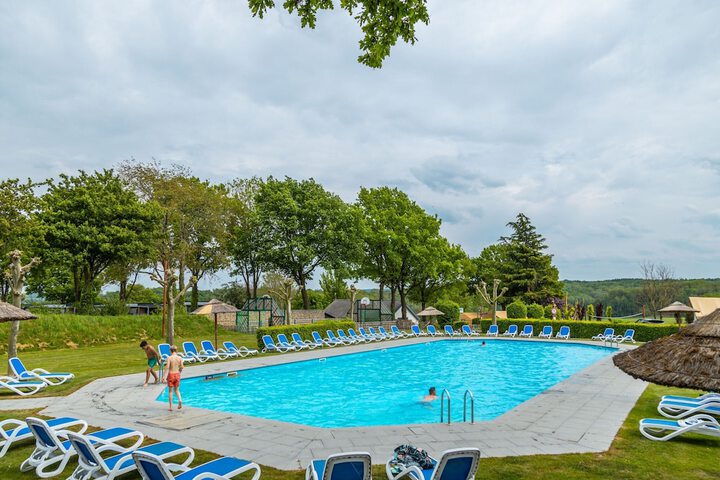 Pool 16 of 39
