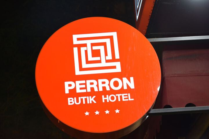 Hotel 76 of 78