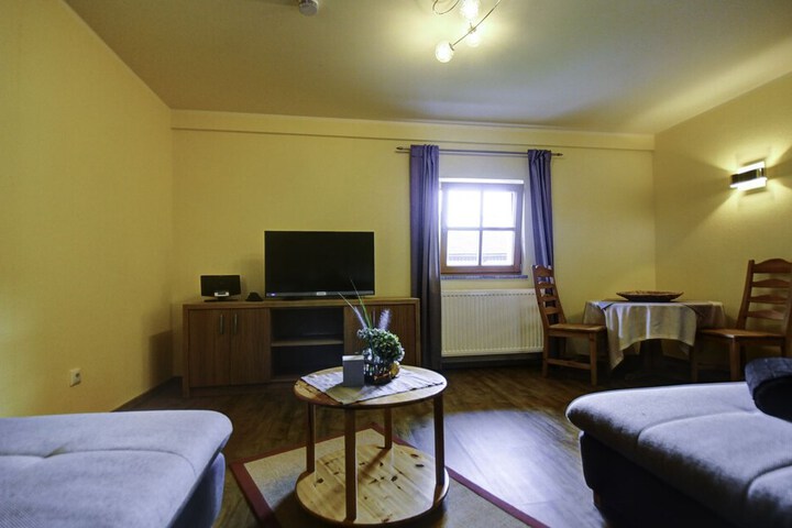 Room 10 of 20