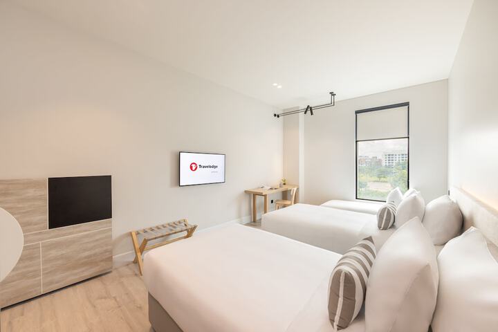 Room 43 of 72