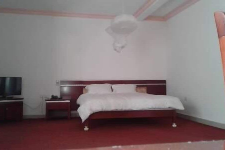 Room 5 of 23