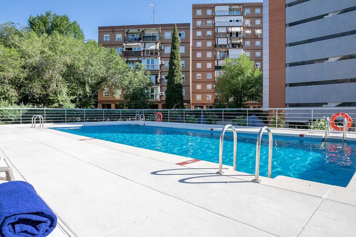Pools & Facilities