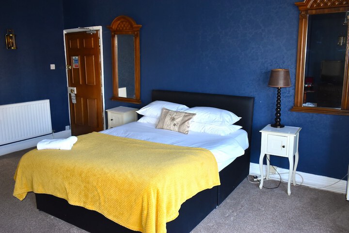 Room 6 of 57