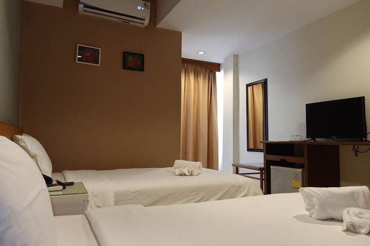 Room 16 of 87