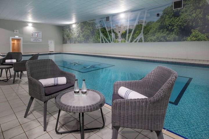 Pool Hotel