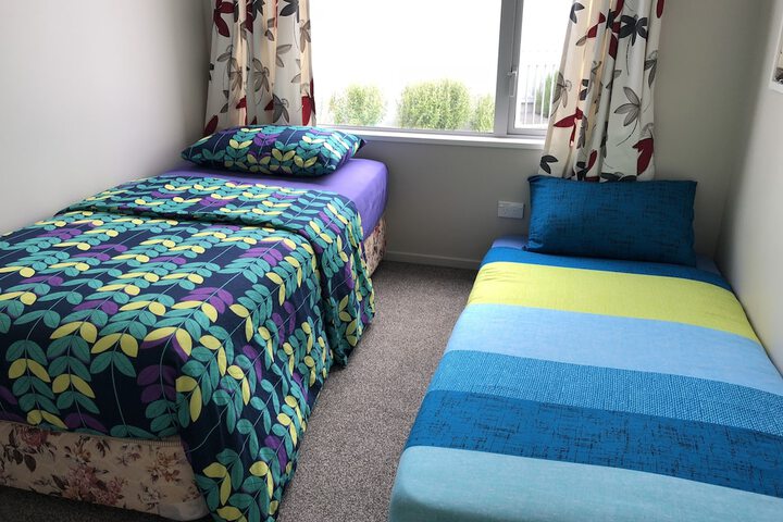 Room 8 of 28