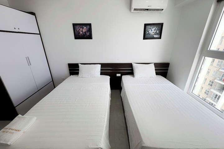 Room 3 of 27