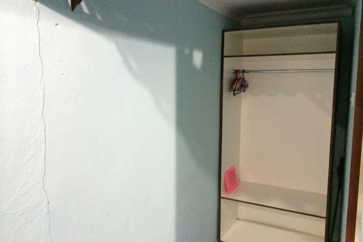 Room 9 of 19