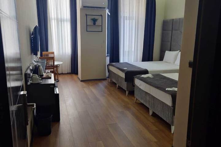 Room 117 of 204