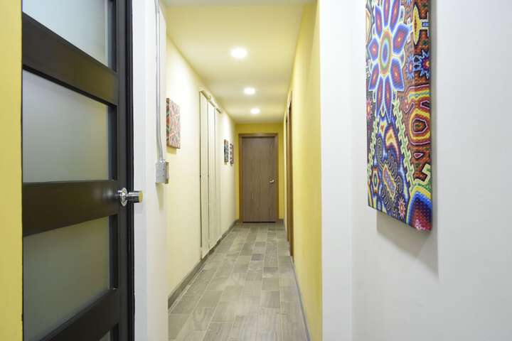 Room 95 of 158