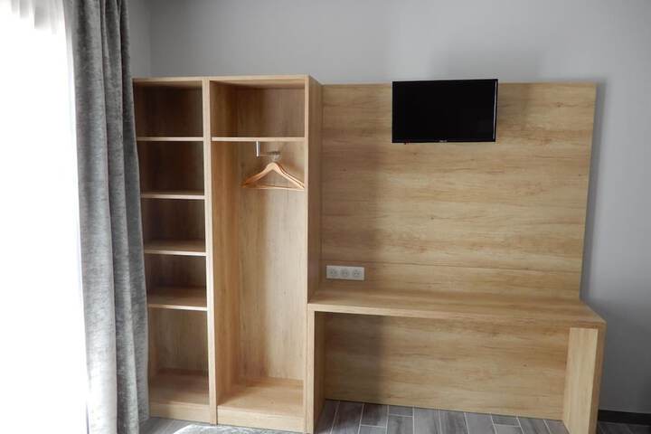 Room 9 of 21