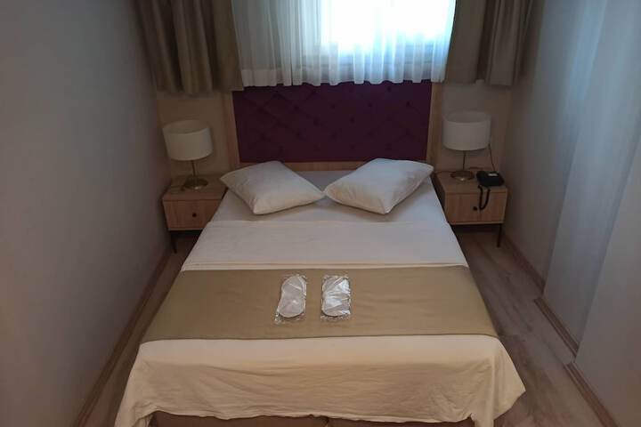 Room 5 of 62